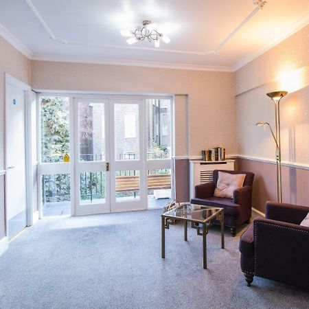London Town Hotel Екстериор снимка