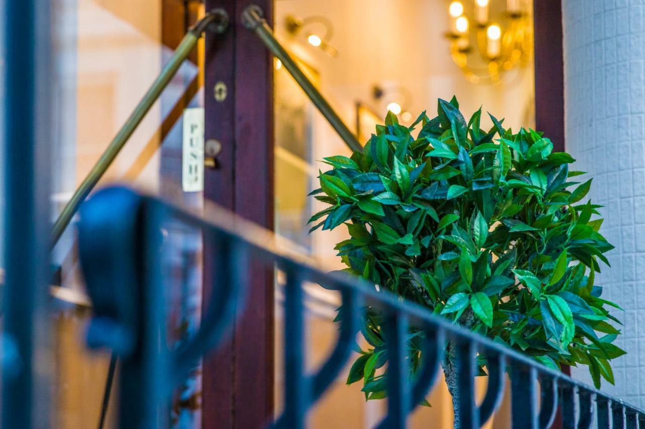 London Town Hotel Екстериор снимка
