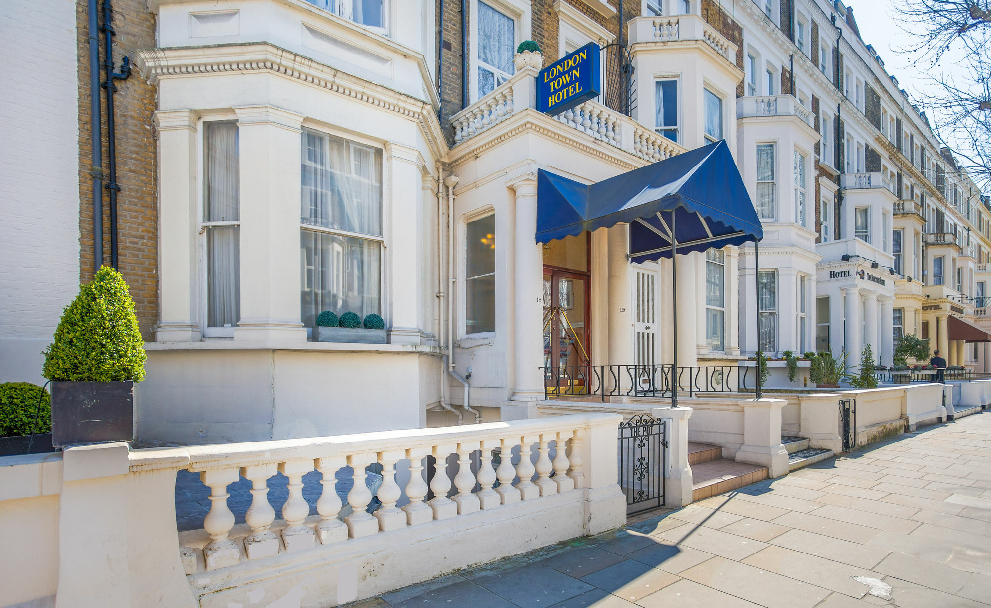 London Town Hotel Екстериор снимка