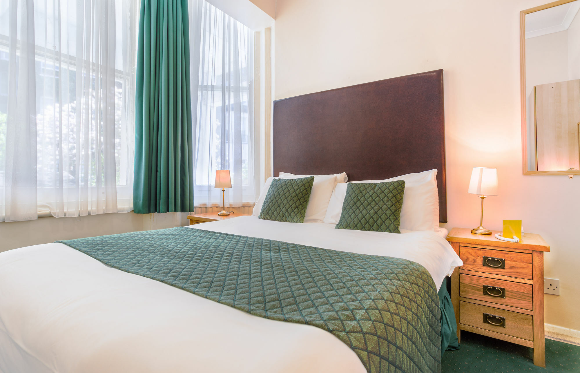 London Town Hotel Екстериор снимка