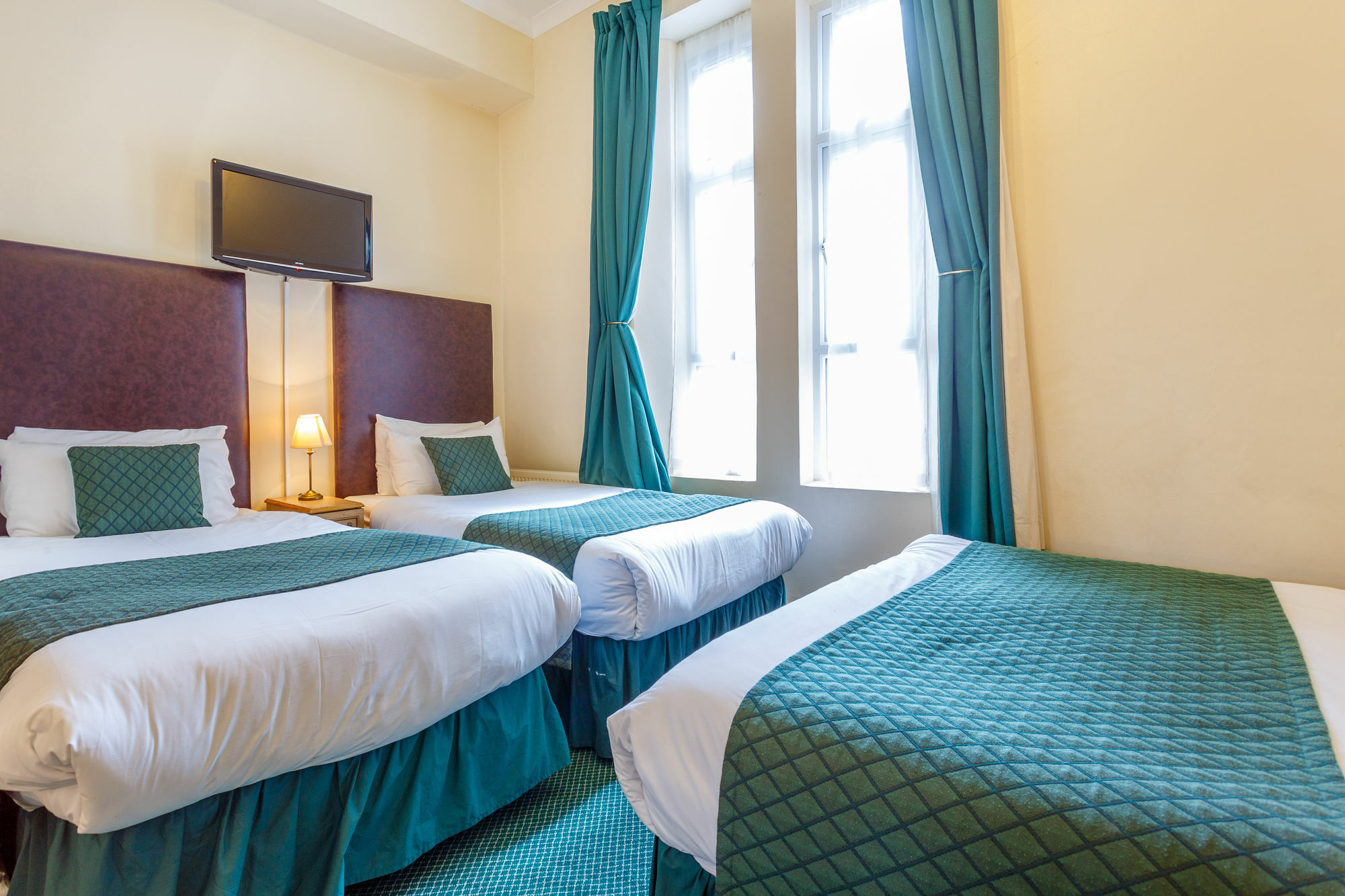 London Town Hotel Екстериор снимка
